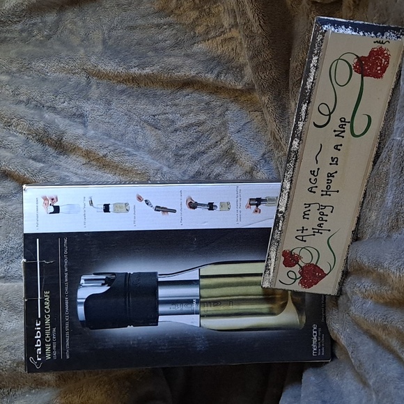 metrocane Kitchen Must Have Rabbit Wine Chilling Carafe With